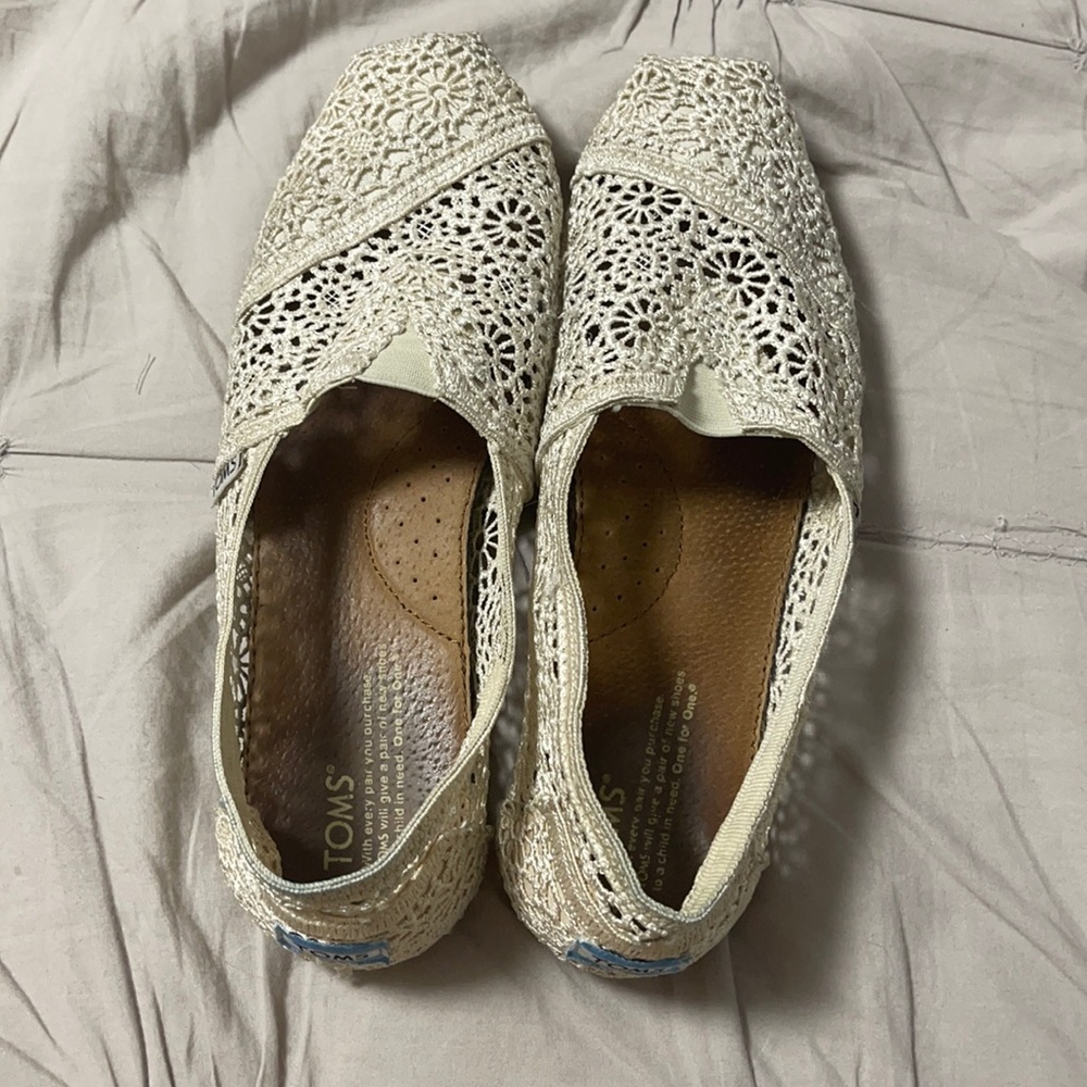 Lace Toms